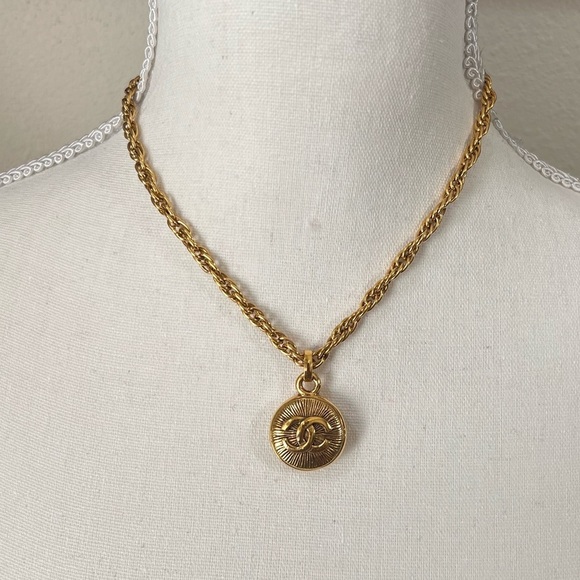 CHANEL Jewelry Chanel Vintage Cc Medallion Pendant Necklace Poshmark